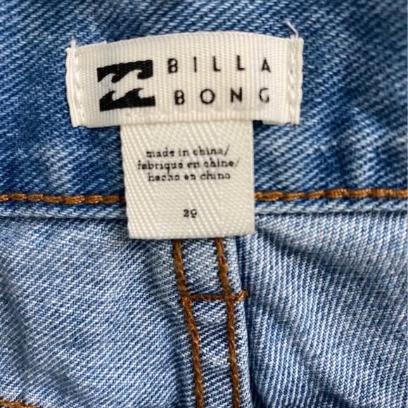 NWT Size 29 women's Billabong jean shorts - Picture 4 of 4